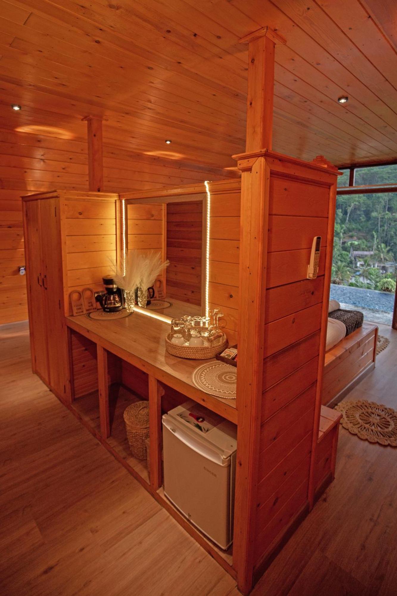 Tea Cabins Ella Kamer foto